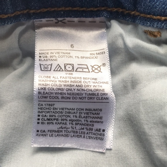 Old Navy Boyfriend Jean Shorts Size 6 Midis - Picture 5 of 5